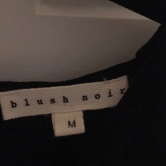 Blush Noir Sheer Black Open Back Blouse size M - Picture 4 of 4